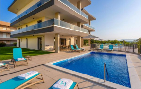 Pet Friendly Apartment In Malinska With Jacuzzi